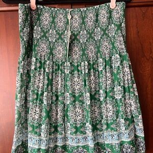 Max Studio Green and White Printed Smocked Skirt Size Large NWT
